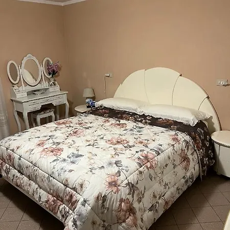 Amy E Julie Bed & Breakfast Badia Polesine