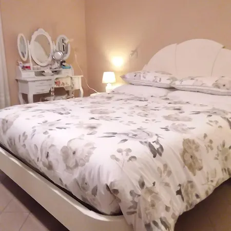 Amy E Julie Bed & Breakfast Badia Polesine